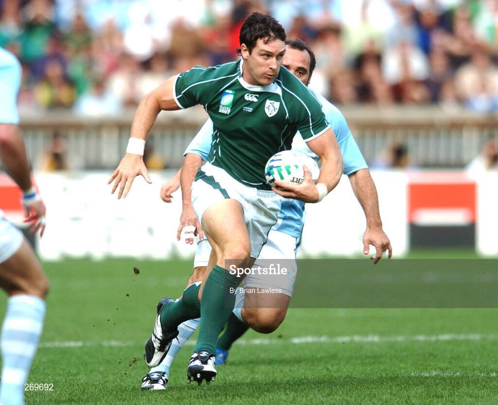 30 September 2007; Ireland's David Wallace in action against Argentina. 2007 Rugby World Cup, Pool D, Ireland v Argentina, Parc des Princes, Paris, France. Picture credit; Brian Lawless / SPORTSFILE