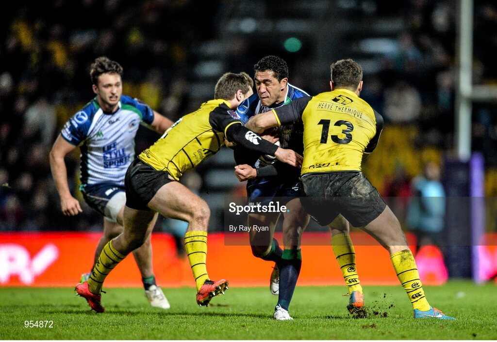 24 January 2015; Mils Muliaina, Connacht, is tackled by Charles Bouldoire and Eliot Roudil, La Rochelle. European Rugby Champions Cup 2014/15, Pool 2, Round 6, La Rochelle v Connacht, Stade Marcel Deflandre, La Rochelle, France. Picture credit: Ray Ryan / SPORTSFILE