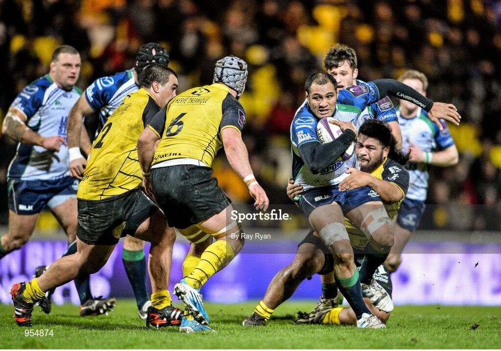24 January 2015; George Naoupu, Connacht, is tackled by Vincent Pelo, La Rochelle. European Rugby Champions Cup 2014/15, Pool 2, Round 6, La Rochelle v Connacht, Stade Marcel Deflandre, La Rochelle, France. Picture credit: Ray Ryan / SPORTSFILE