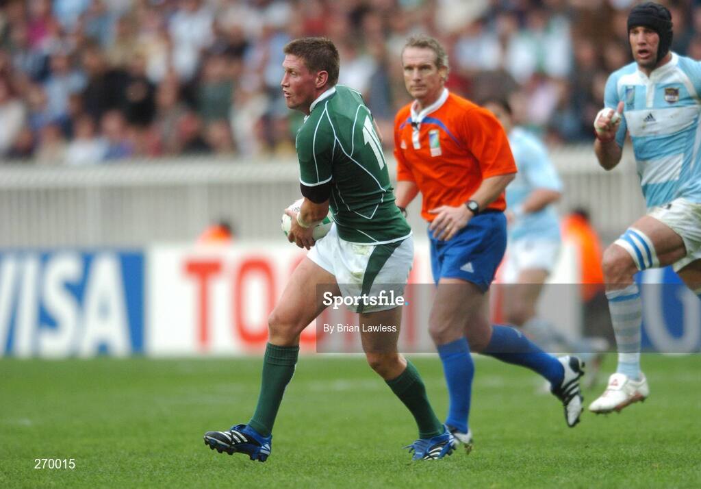 30 September 2007; Ireland's Ronan O'Gara in action against Argentina. 2007 Rugby World Cup, Pool D, Ireland v Argentina, Parc des Princes, Paris, France. Picture credit; Brian Lawless / SPORTSFILE