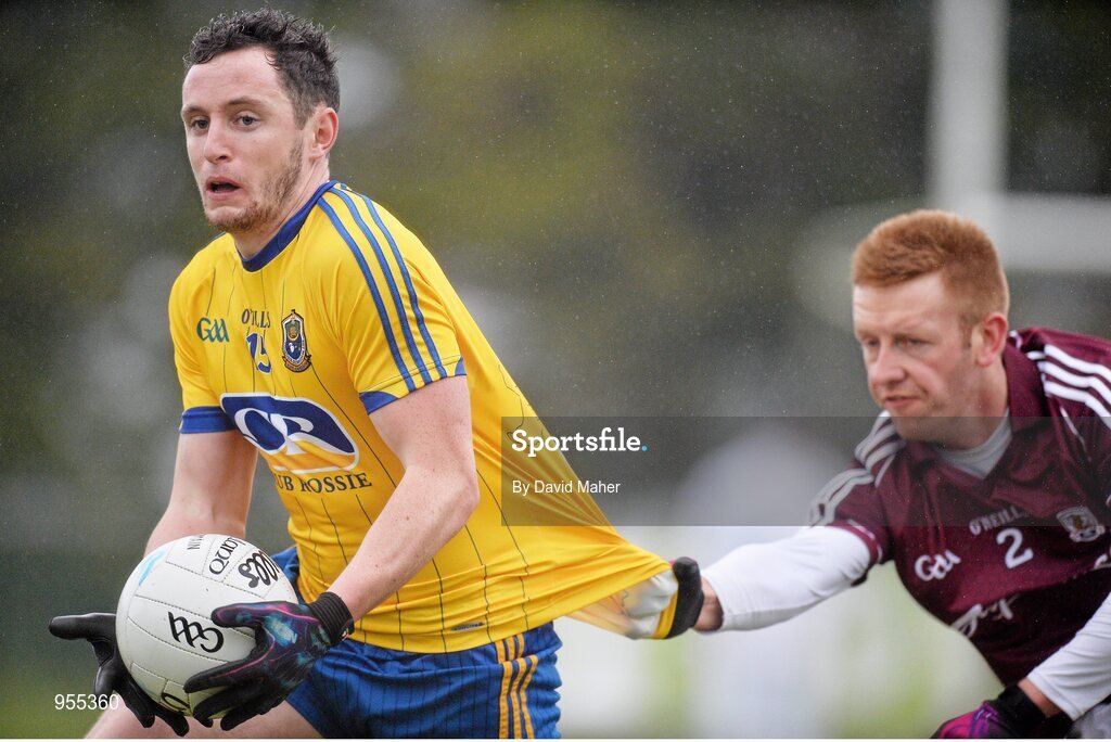 25 January 2015; Ciaran Murtagh, Roscommon, in action against Tom Fahy, Galway. FBD Connacht League Final, Roscommon v Galway, Kiltoom, Co. Roscommon. Picture credit: David Maher / SPORTSFILE