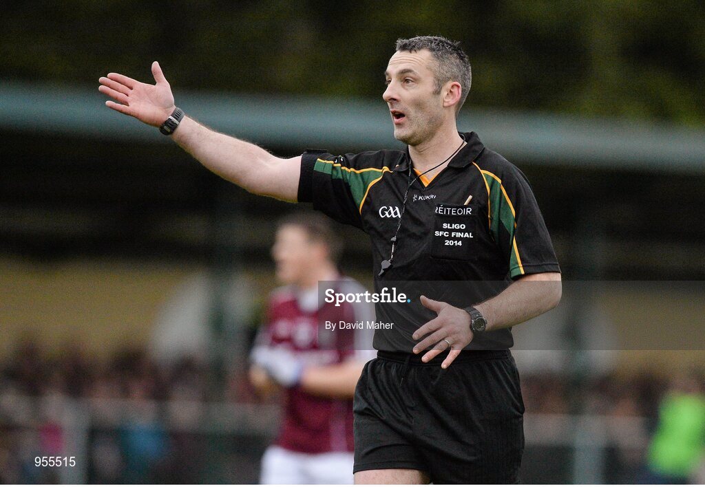 25 January 2015; Referee John Gilmartin. FBD Connacht League Final, Roscommon v Galway, Kiltoom, Co. Roscommon. Picture credit: David Maher / SPORTSFILE