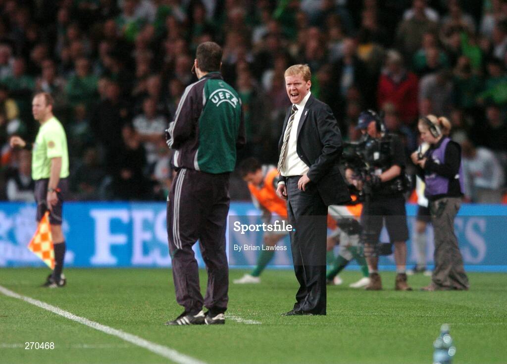 13 October 2007; Republic of Ireland manager Steve Staunton remonstrates with 4th official Martin Hansson. 2008 European Championship Qualifier, Republic of Ireland v Germany, Croke Park, Dublin. Picture credit; Brian Lawless / SPORTSFILE