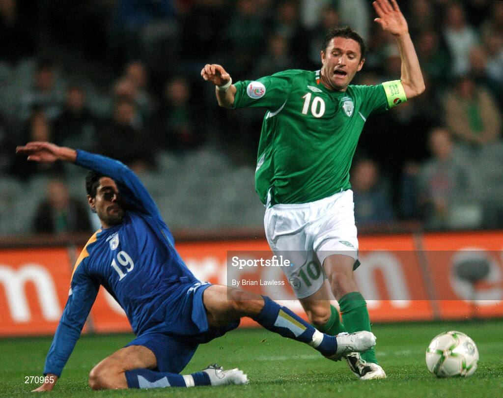 17 October 2007; Robbie Keane, Republic of Ireland, in action against Alexandros Garpozis, Cyprus. 2008 European Championship Qualifier, Republic of Ireland v Cyprus, Croke Park, Dublin. Picture credit; Brian Lawless / SPORTSFILE