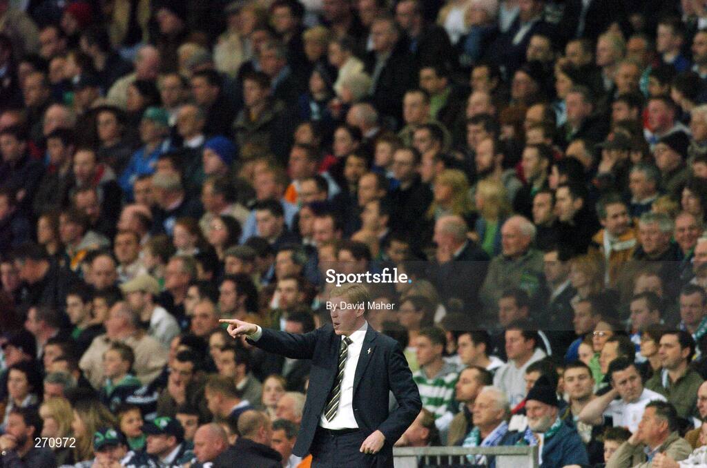 17 October 2007; Republic of Ireland manager Steve Staunton during the game. 2008 European Championship Qualifier, Republic of Ireland v Cyprus, Croke Park, Dublin. Picture credit; David Maher / SPORTSFILE