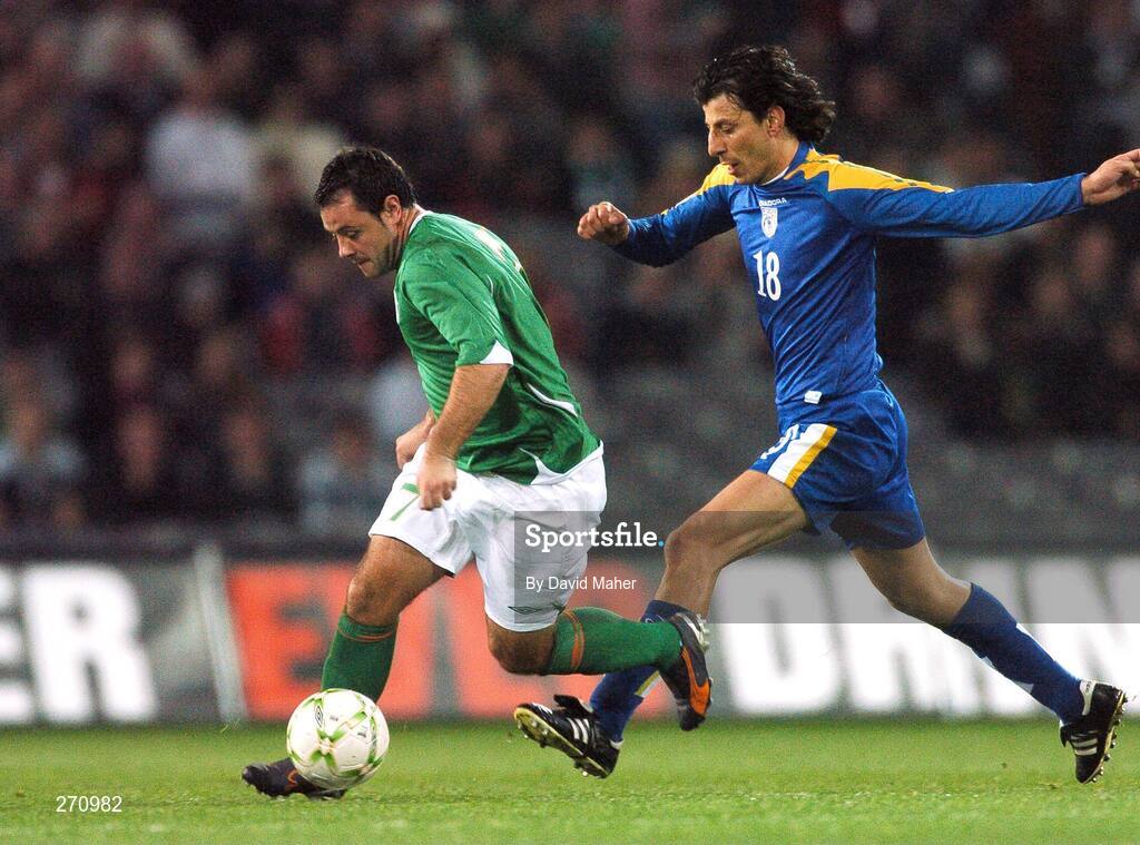 17 October 2007; Andy Reid, Republic of Ireland, in action against Yiasoumis Yiasoumi, Cyprus. 2008 European Championship Qualifier, Republic of Ireland v Cyprus, Croke Park, Dublin. Picture credit; David Maher / SPORTSFILE