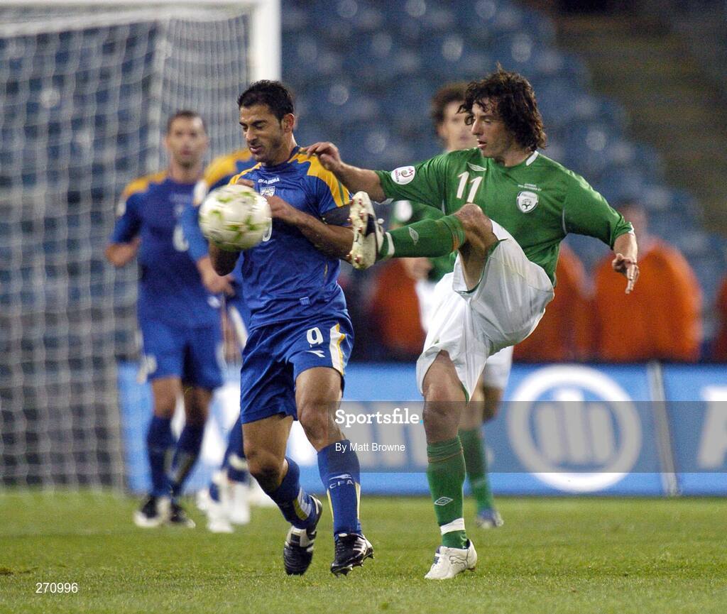 17 October 2007; Stephen Hunt, Republic of Ireland, in action against Ioannis Okkas, Cyprus. 2008 European Championship Qualifier, Republic of Ireland v Cyprus, Croke Park, Dublin. Picture credit; Matt Browne / SPORTSFILE