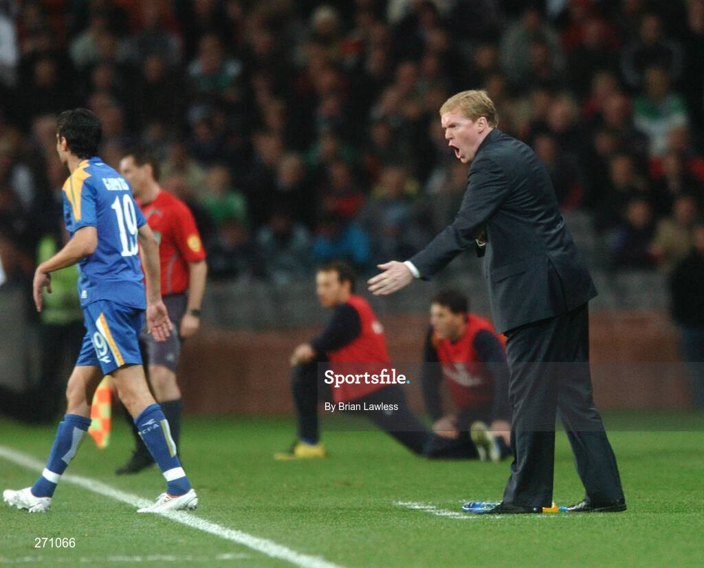 17 October 2007; Republic of Ireland manager Steve Staunton during the game. 2008 European Championship Qualifier, Republic of Ireland v Cyprus, Croke Park, Dublin. Picture credit; Brian Lawless / SPORTSFILE