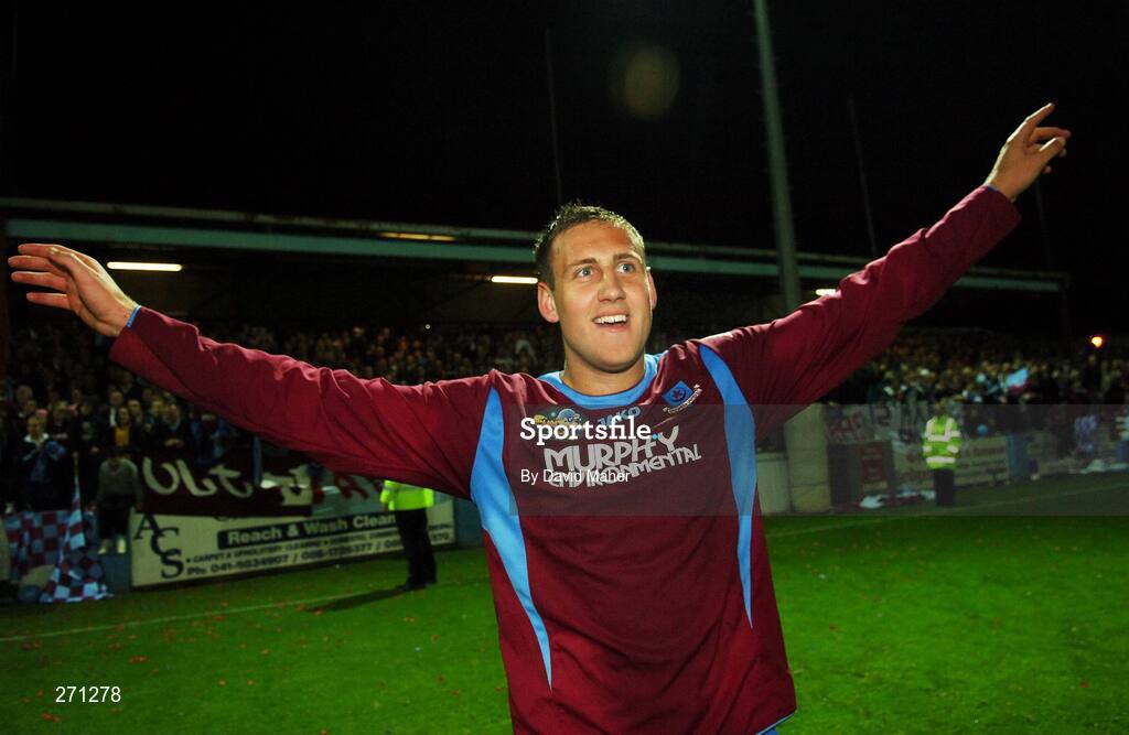 19 October 2007; Drogheda United winning goalscorer Guy Bates celebrates at the end of the game. eircom League of Ireland Premier Division, Drogheda United v Cork City, United Park, Drogheda. Picture credit; David Maher / SPORTSFILE