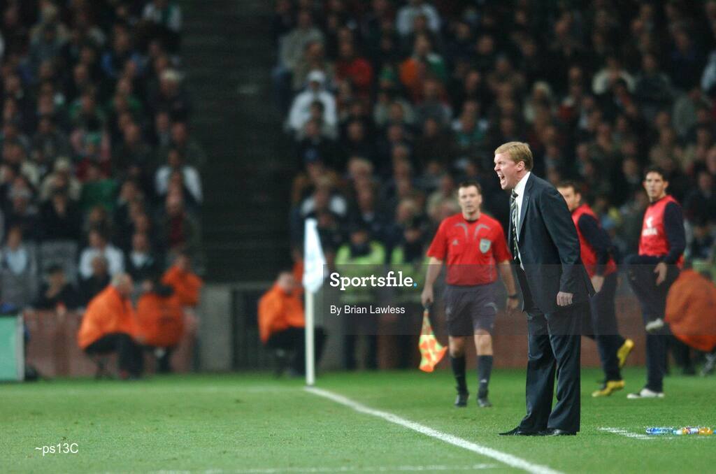 17 October 2007; Republic of Ireland manager Steve Staunton during the game. 2008 European Championship Qualifier, Republic of Ireland v Cyprus, Croke Park, Dublin. Picture credit; Brian Lawless / SPORTSFILE