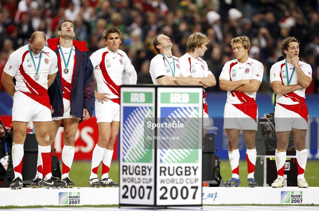 20 October 2007; Dejected England team. Rugby World Cup Final, South Africa v England,Stade de France, Paris. Picture credit; Richard Lane / SPORTSFILE