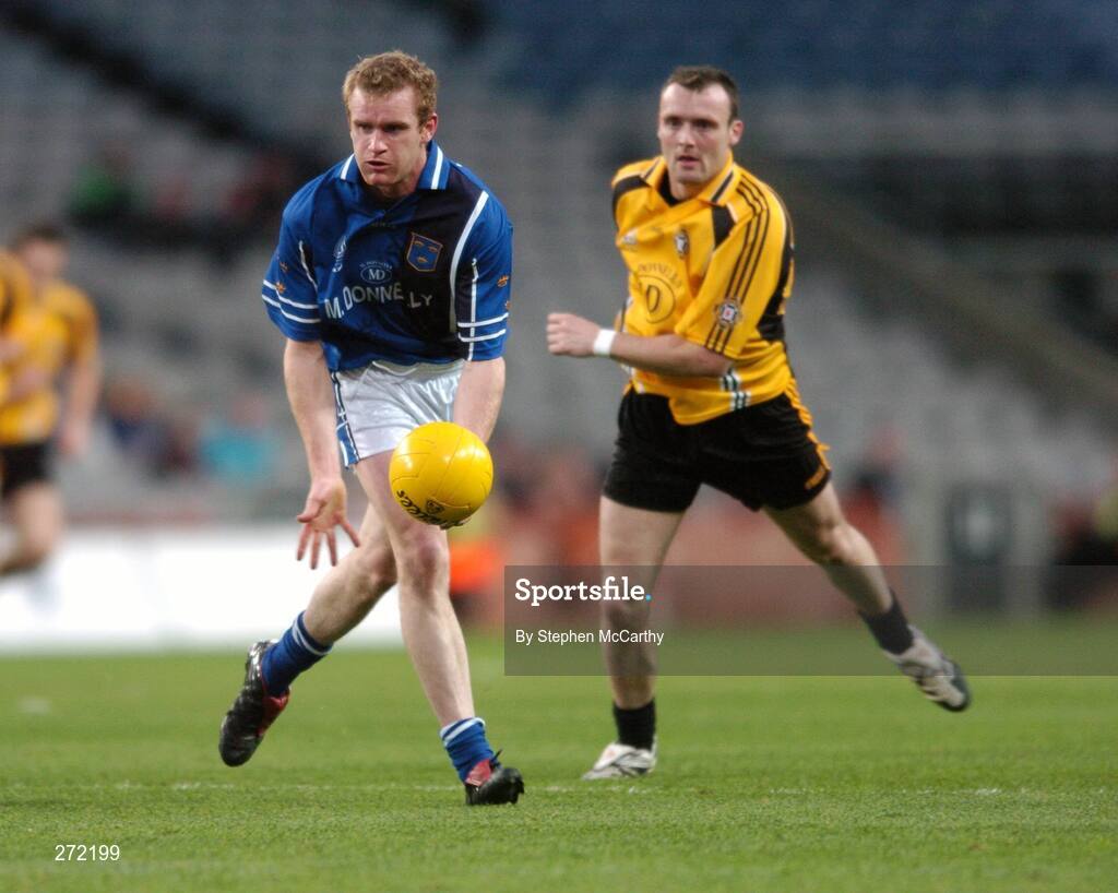 27 October 2007; Ger Spillane, Munster, in action against Paddy Bradley, Ulster. M. Donnelly Inter-Provincial Football Championships Final, Munster v Ulster, Croke Park, Dublin. Picture credit: Stephen McCarthy / SPORTSFILE