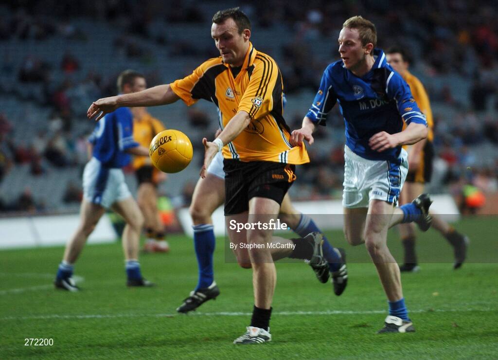 27 October 2007; Paddy Bradley, Ulster, in action against Thomas O'Gorman, Munster. M. Donnelly Inter-Provincial Football Championships Final, Munster v Ulster, Croke Park, Dublin. Picture credit: Stephen McCarthy / SPORTSFILE