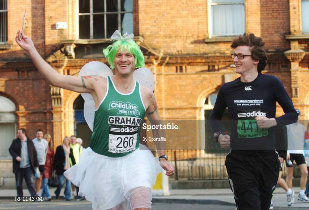 29 October 2007; Comedian Ed Byrne, right, running with Graham Allchurch from Norwich during the adidas Dublin City Marathon 2007, Merrion Square, Dublin. Photo by Sportsfile