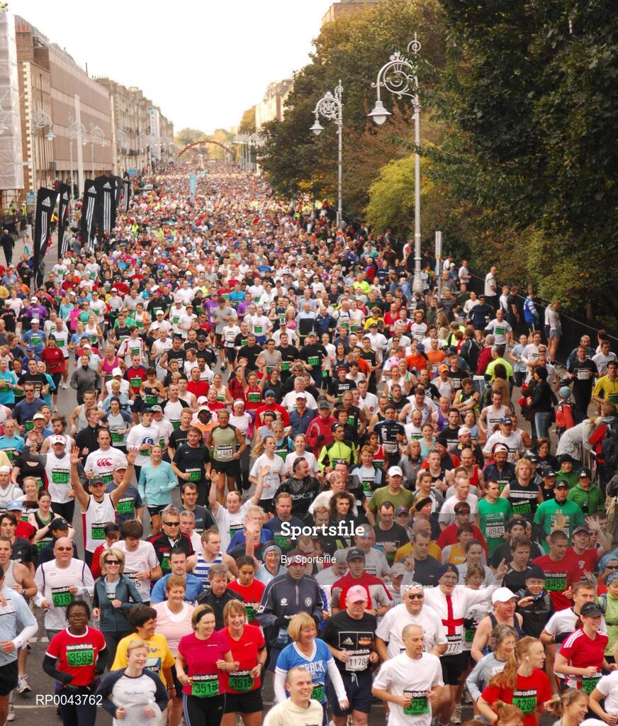 29 October 2007; A general view of the start of the adidas Dublin City Marathon 2007, Merrion Square, Dublin. Photo by Sportsfile  *** Local Caption ***