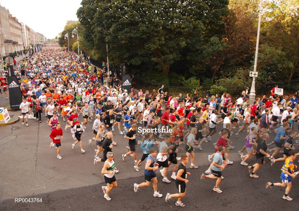 29 October 2007; A general view of the start of the adidas Dublin City Marathon 2007, Merrion Square, Dublin. Photo by Sportsfile  *** Local Caption ***