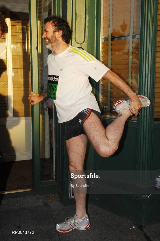 29 October 2007; Comedian Tommy Tiernan warming up prior to the start of the adidas Dublin City Marathon 2007, Merrion Square, Dublin. Photo by Sportsfile  *** Local Caption ***