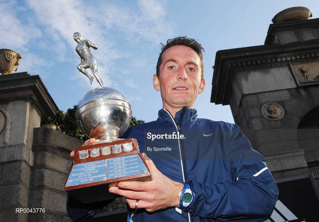 29 October 2007; 1st place men's Irish finisher Michael O'Connor from Galway City Harriers with his trophy after finishing in the adidas Dublin City Marathon 2007, Merrion Square, Dublin. Photo by Sportsfile  *** Local Caption ***