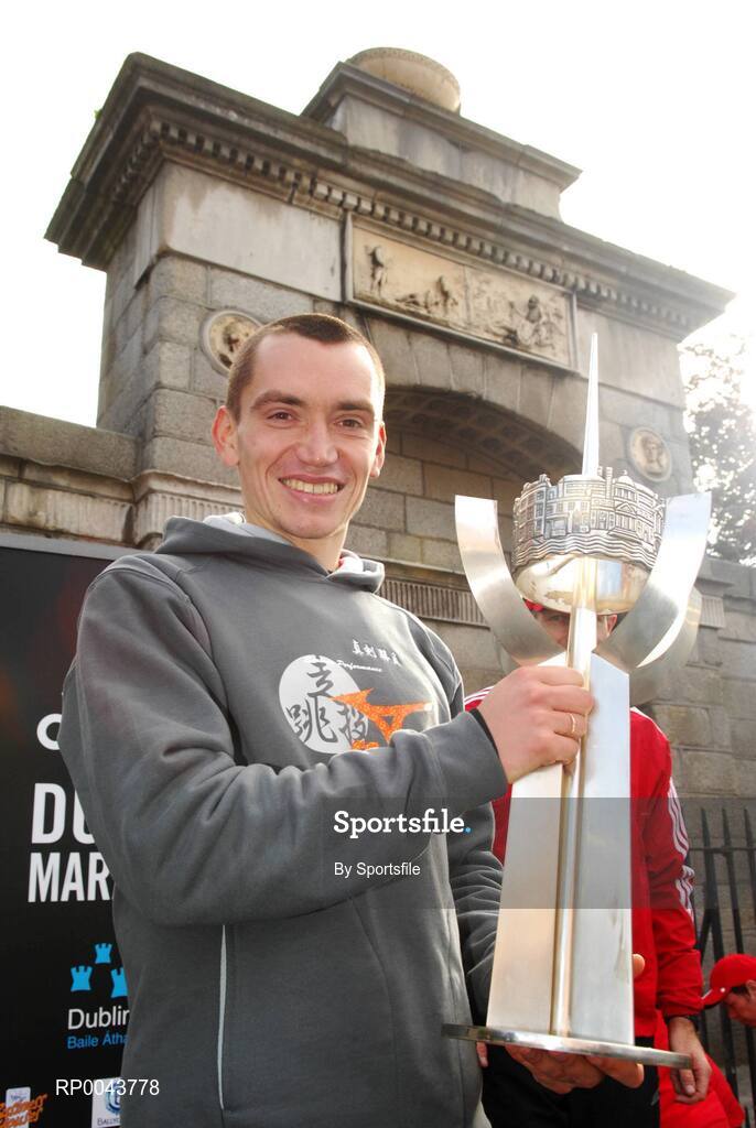 29 October 2007; Men's winner Aleksey Sokolov from Russia with the trophy after winning the adidas Dublin City Marathon 2007, Merrion Square, Dublin. Photo by Sportsfile  *** Local Caption ***