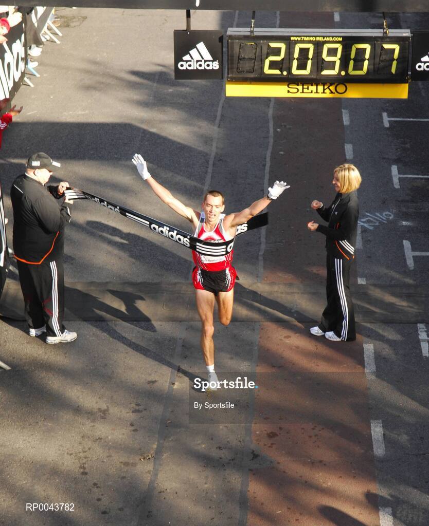 29 October 2007; The men's winner Aleksey Sokolov from Russia crosses the line during the adidas Dublin City Marathon 2007, Merrion Square, Dublin. Photo by Sportsfile  *** Local Caption ***
