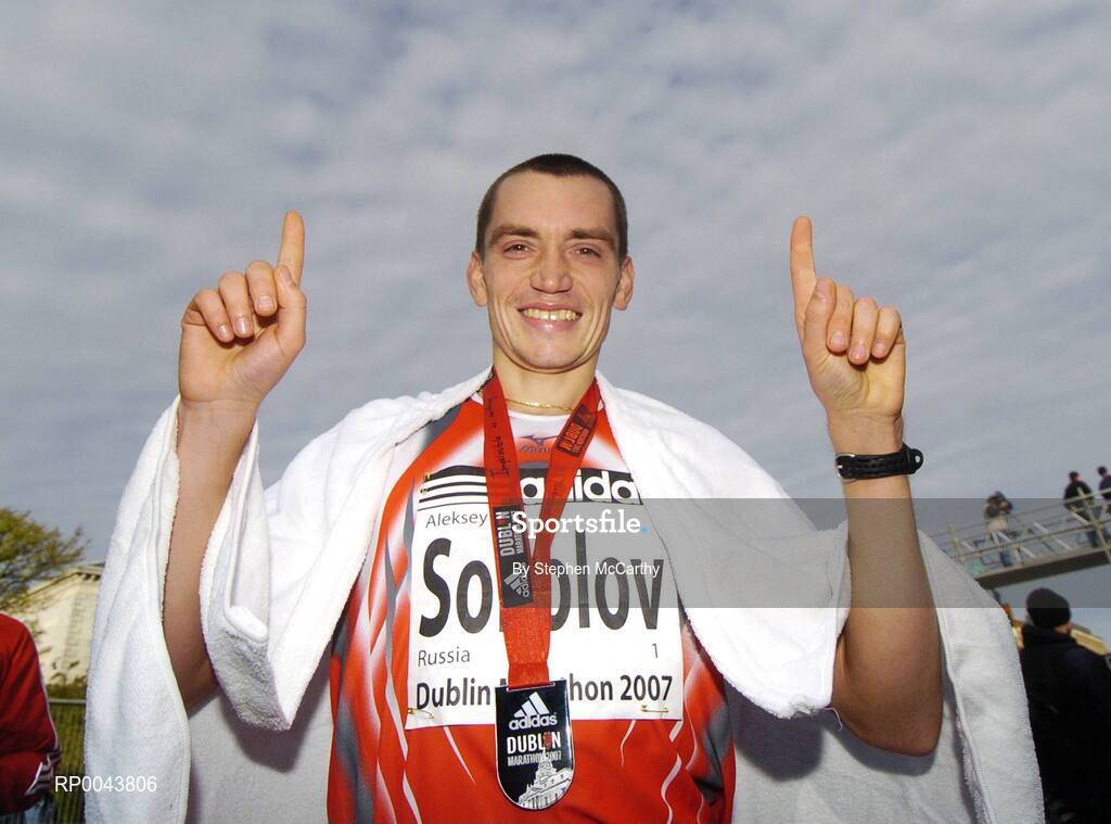 29 October 2007; Aleksey Sokolov, from Russia, celebrates after winning the adidas Dublin City Marathon 2007, Merrion Square, Dublin. Picture credit: Stephen McCarthy / SPORTSFILE