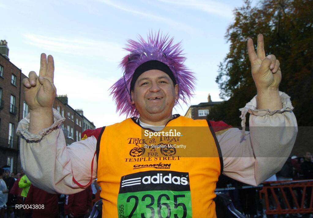 29 October 2007; Jimmy Mee, from Monaghan, who was attempting to cycle his second marathon in three days in aid of Temple Street Hospital, Dublin, before the start of the adidas Dublin City Marathon 2007, Merrion Square, Dublin. Picture credit: Stephen McCarthy / SPORTSFILE