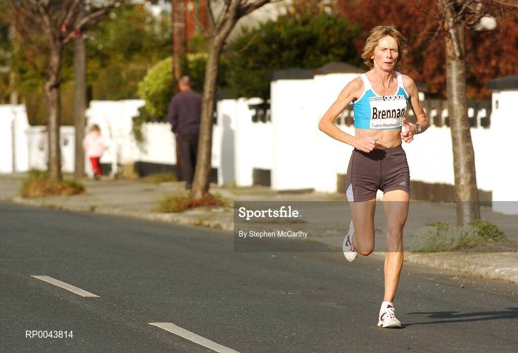 29 October 2007; Lucy Brennan, from Sligo, in action, on the Milltown Road, during the adidas Dublin City Marathon 2007, Merrion Square, Dublin. Picture credit: Stephen McCarthy / SPORTSFILE