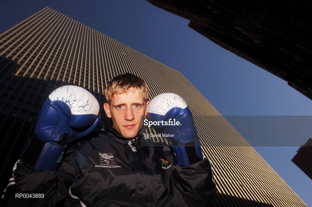 30 October 2007; Ireland's Eric Donovan, from Athy, Co. Kildare, outside the Palmer House Hilton Hotel, before his AIBA World Boxing Lightweight 60 kg Championship fight against Domenico Valentino from Italy. AIBA World Boxing Championships Chicago 2007. University of Illinois, Chicago Pavilion, Chicago, USA. Picture credit: David Maher / SPORTSFILE