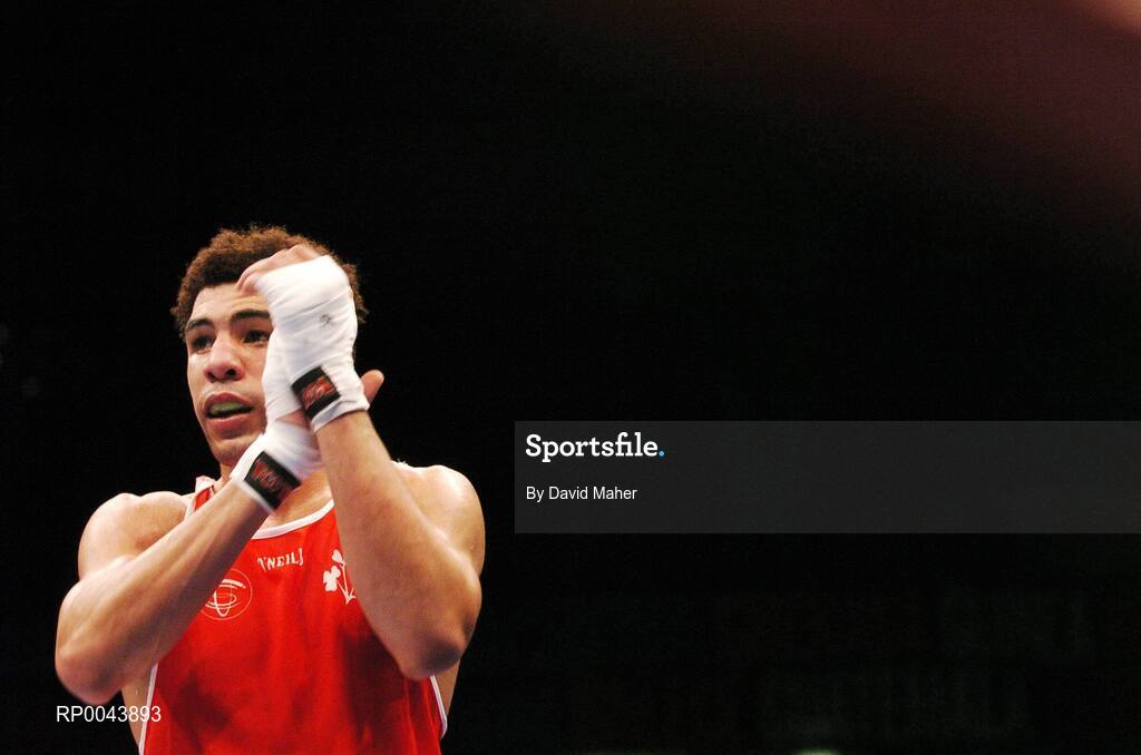 30 October 2007; A disappointed Darren Sutherland, Dublin, Ireland, after defeat to Alfonso Blanco, Venezuela. AIBA World Boxing Championships Chicago 2007, Middle 75 kg, Darren Sutherland.v.Alfonso Blanco, University of Illinois, Chicago Pavilion, Chicago, USA. Picture credit: David Maher / SPORTSFILE