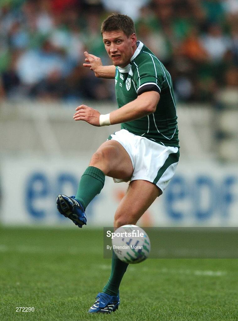 30 September 2007; Ronan O'Gara, Ireland. 2007 Rugby World Cup, Pool D, Ireland v Argentina, Parc des Princes, Paris, France. Picture credit; Brendan Moran / SPORTSFILE