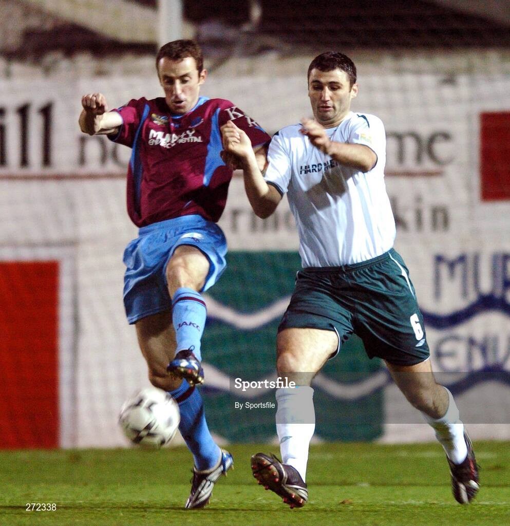 2 November 2007; Ollie Cahill, Drogheda United, in action against Stephen Fox, Bray Wanderers. eircom Premier League Division, Drogheda United v Bray Wanderers, United Park, Drogheda. Photo by Sportsfile