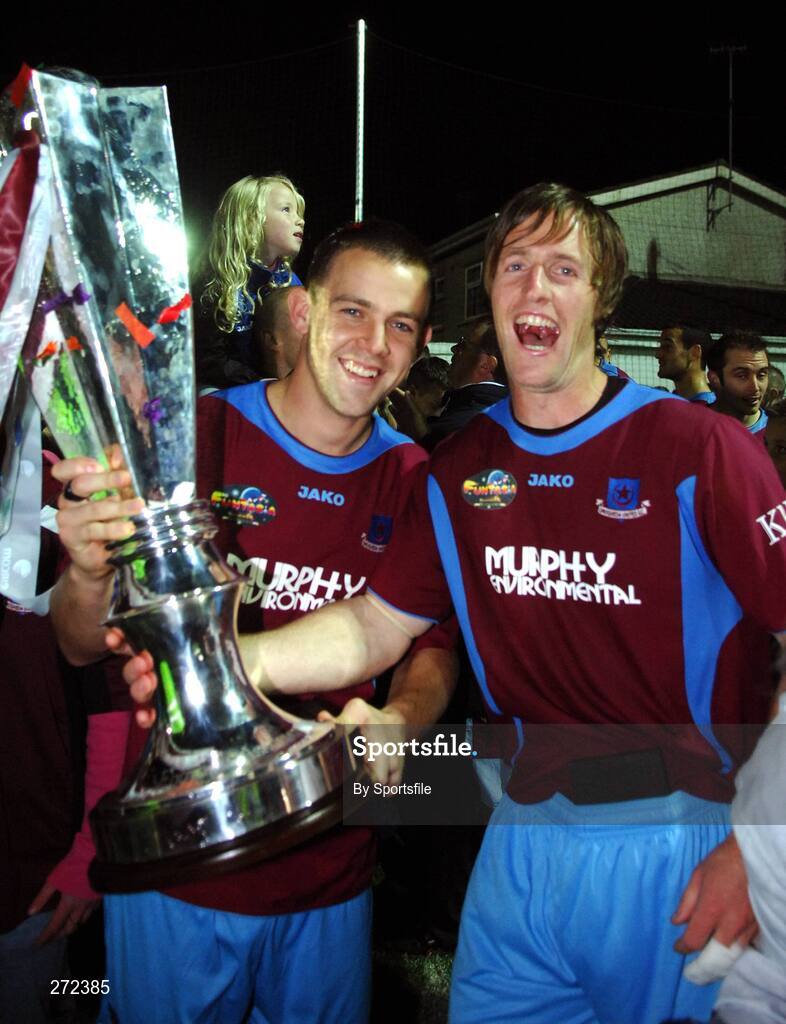 2 November 2007; Drogheda United's Shane Robinson, left, and Simon Webb celebrate with the eircom League trophy. eircom Premier League Division, Drogheda United v Bray Wanderers, United Park, Drogheda. Photo by Sportsfile
