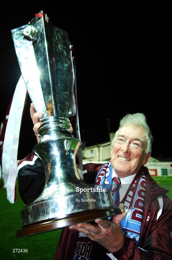 2 November 2007; Drogheda United chairman Vincent Hoey with the eircom League trophy. eircom Premier League Division, Drogheda United v Bray Wanderers, United Park, Drogheda. Photo by Sportsfile