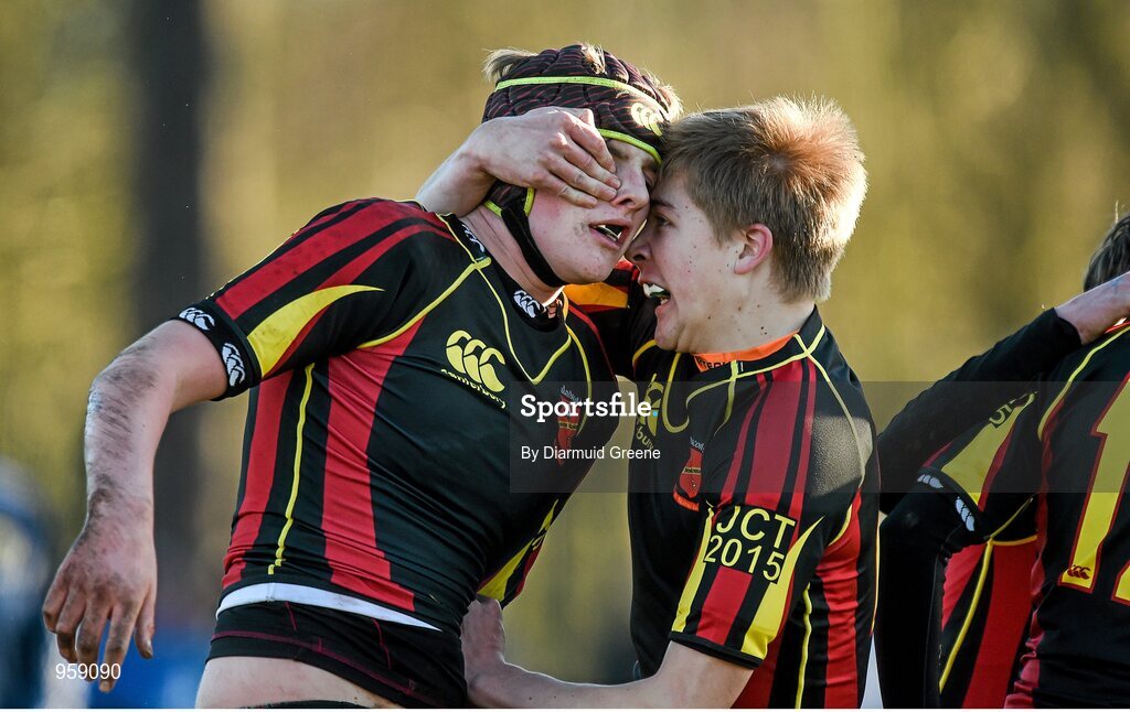 4 February 2015; John Taylor, Ardscoil Rís, left, is congratulated by team-mate Cian O'Rahilly after scoring his side's second try. SEAT Munster Schools Junior Cup, Round 1, St Munchin's College v Ardscoil Rís. St Mary's RFC, Limerick. Picture credit: Diarmuid Greene / SPORTSFILE