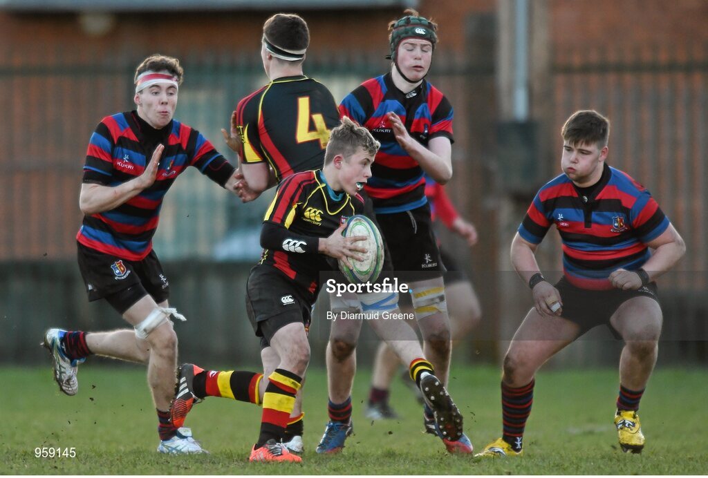 4 February 2015; Craig Casey, Ardscoil Rís, in action against Jake Murphy, left, Paddy Kelly, centre, and Mark Crowe, right, St Munchin's College. SEAT Munster Schools Junior Cup, Round 1, St Munchin's College v Ardscoil Rís. St Mary's RFC, Limerick. Picture credit: Diarmuid Greene / SPORTSFILE