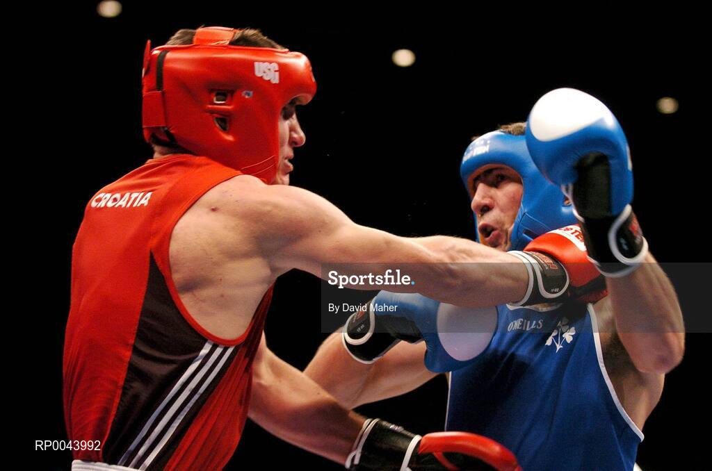 31 October 2007; Kenneth Egan, right, Dublin, Ireland, in action against Marijo Sivolija, Croatia. AIBA World Boxing Championships Chicago 2007, Light Heavy 81 kg, Kenneth Egan.v.Marijo Sivolija, University of Illinois, Chicago Pavilion, Chicago, USA. Picture credit: David Maher / SPORTSFILE