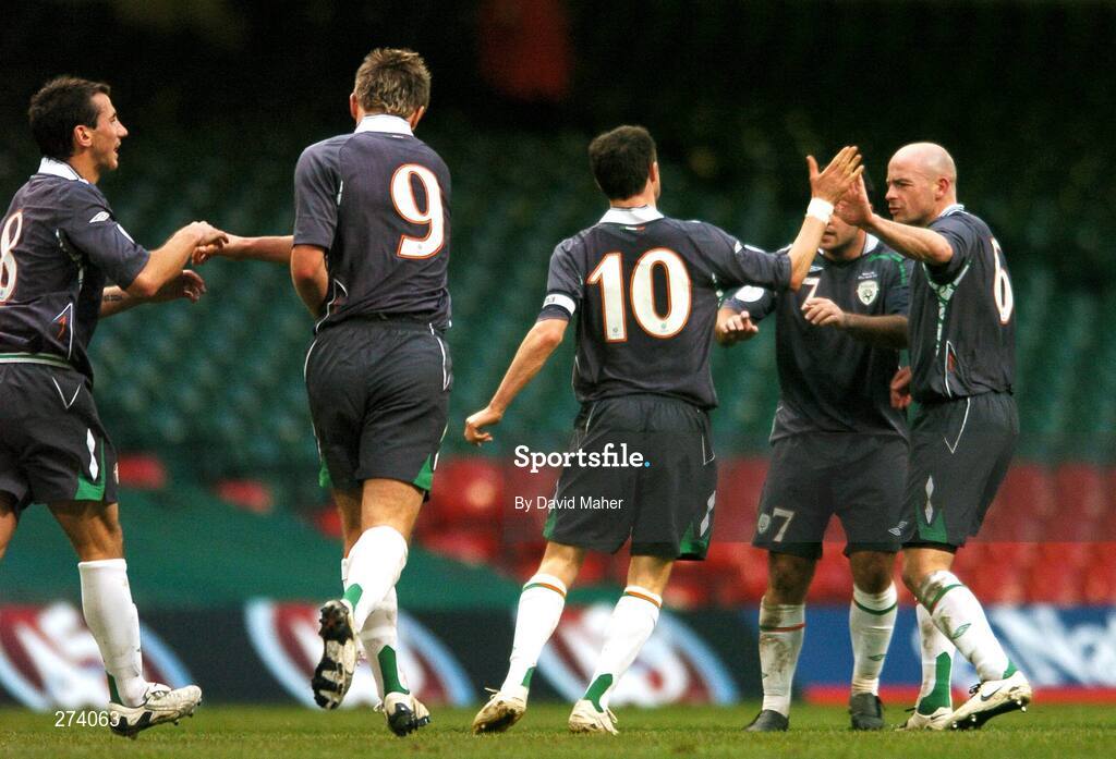 17 November 2007; Republic of Ireland's Robbie Keane, no.10, celebrates his goal with team-mates Andy Reid, 7, Lee Carsley, right, along with Liam Miller, far left, and Kevin Doyle, 9. 2008 European Championship Qualifier, Wales v Republic of Ireland, Millennium Stadium, Cardiff, Wales. Picture credit; David Maher / SPORTSFILE