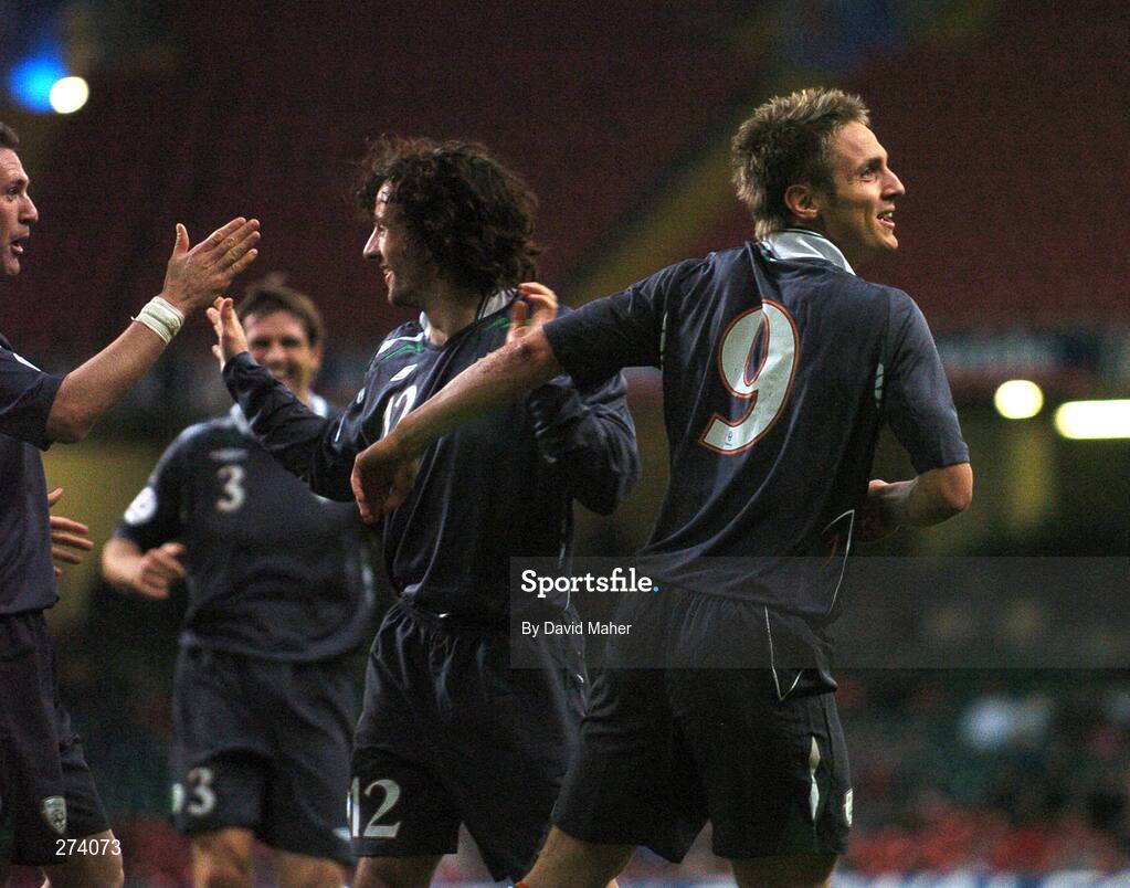 17 November 2007; Republic of Ireland's Kevin Doyle, right,  celebrates after scoring his side's second goal with team-mate's Stephen Hunt, centre, and Robbie Keane. 2008 European Championship Qualifier, Wales v Republic of Ireland, Millennium Stadium, Cardiff, Wales. Picture credit; David Maher / SPORTSFILE