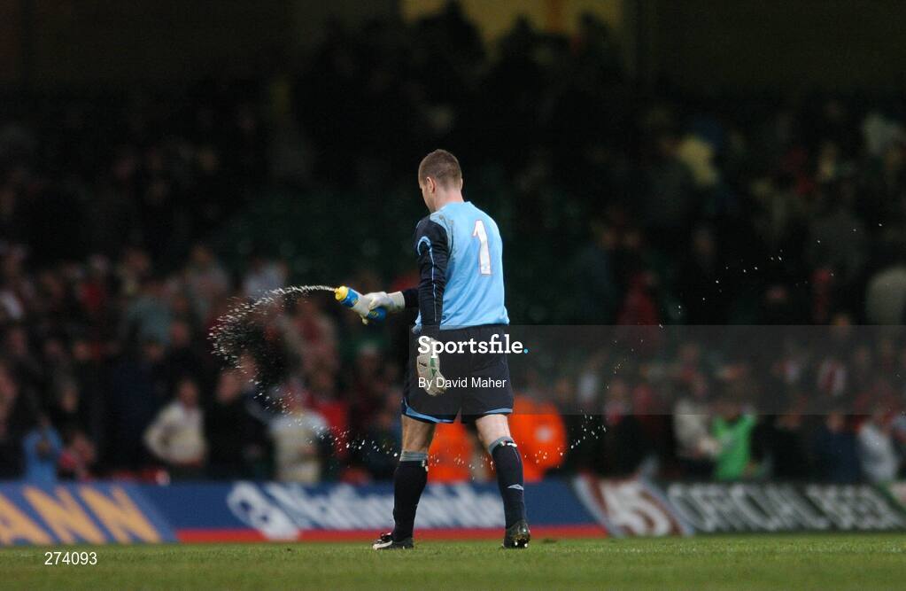 17 November 2007; A dejected Shay Given, Republic of Ireland goalkeeper, sprays water from his bottle at the end of the game. 2008 European Championship Qualifier, Wales v Republic of Ireland, Millennium Stadium, Cardiff, Wales. Picture credit; David Maher / SPORTSFILE