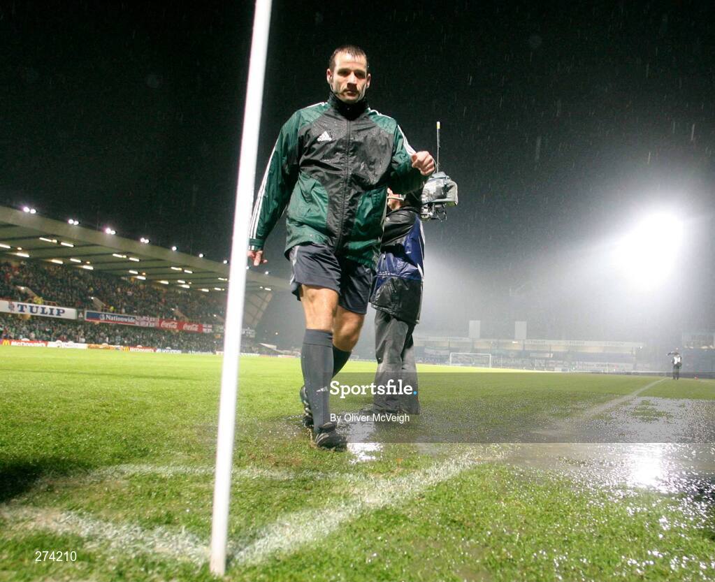 17 November 2007; Referee Pieter Vink returns to the dressing rooms after passing the pitch playable. 2008 European Championship Qualifier, Northern Ireland v Denmark, Windsor Park, Belfast, Co. Antrim. Picture credit; Oliver McVeigh / SPORTSFILE