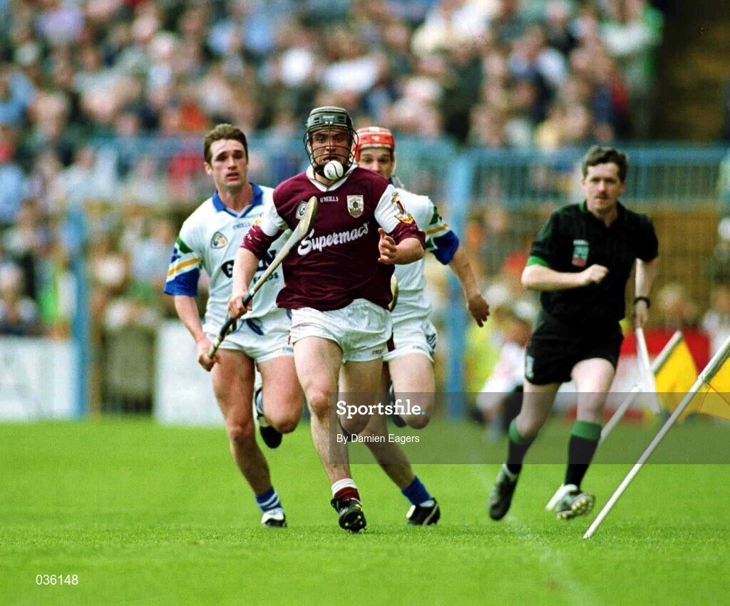 30 April 2000; Alan Kerins of Galway in action against Tony Browne, left, and Dave Bennett of Waterford during the Church & General National Hurling League Division 1 Semi-Final match between Galway and Waterford at Semple Stadium in Thurles, Tipperary. Photo by Damien Eagers/Sportsfile