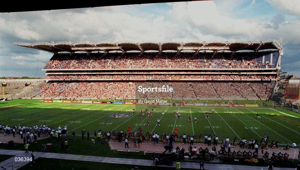 27 July 1997; A general view during the American Bowl between Chicago Bears and Pittsburgh Steelers at Croke Park in Dublin. Photo by David Maher/Sportsfile