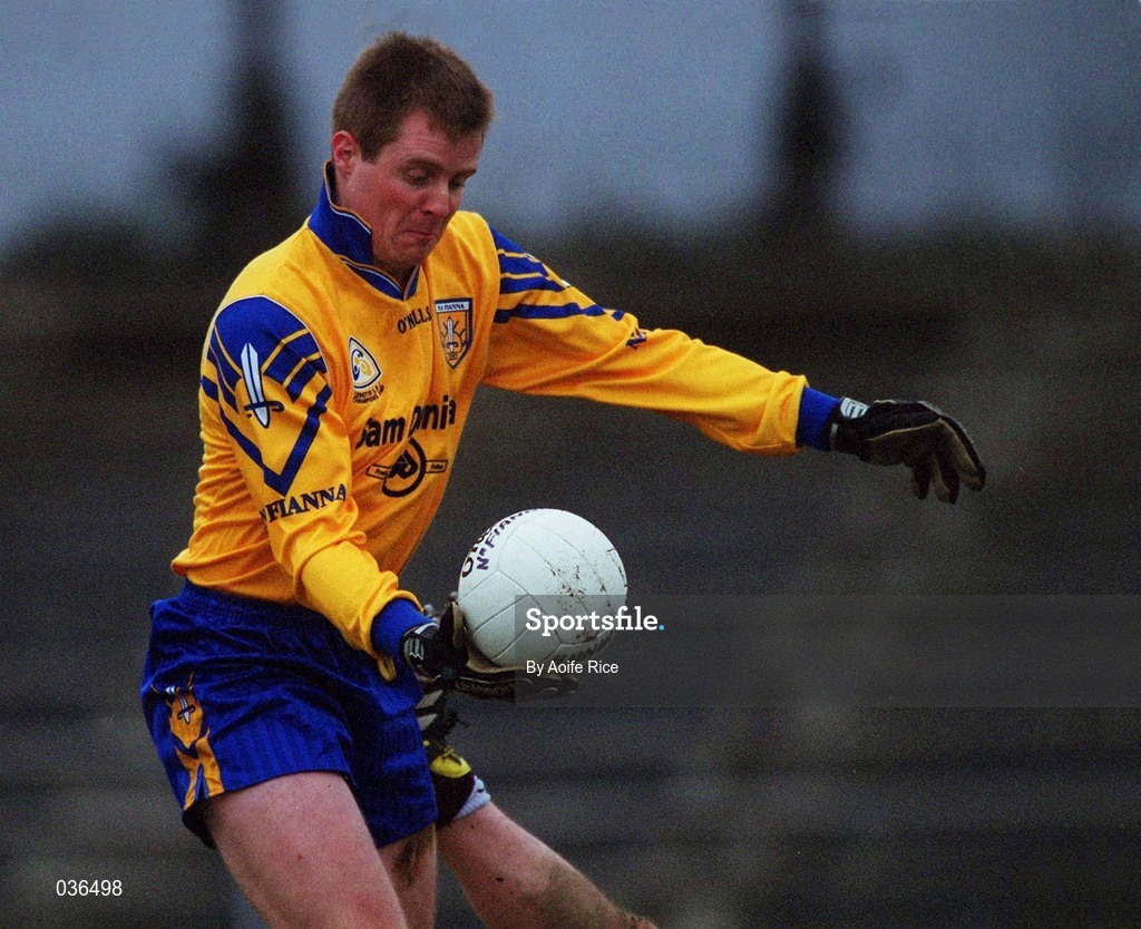 20 February 2000; Des Macken of Na Fianna during the AIB All-Ireland Senior Club Football Championship Semi-Final match between Na Fianna and Crossmolina at Pearse Park in Longford. Photo by Aoife Rice/Sportsfile