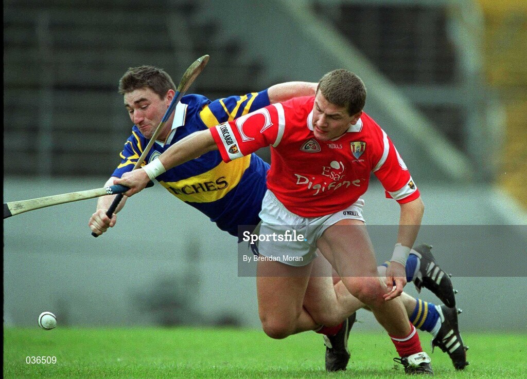 2 April 2000; Diarmuid O'Sullivan of Cork in action against  Paul Shelly of Tipperary during the Church & General National Hurling League Division 1B match between Cork and Tipperary at Páirc Uí Chaoimh in Cork. Photo by Brendan Moran/Sportsfile