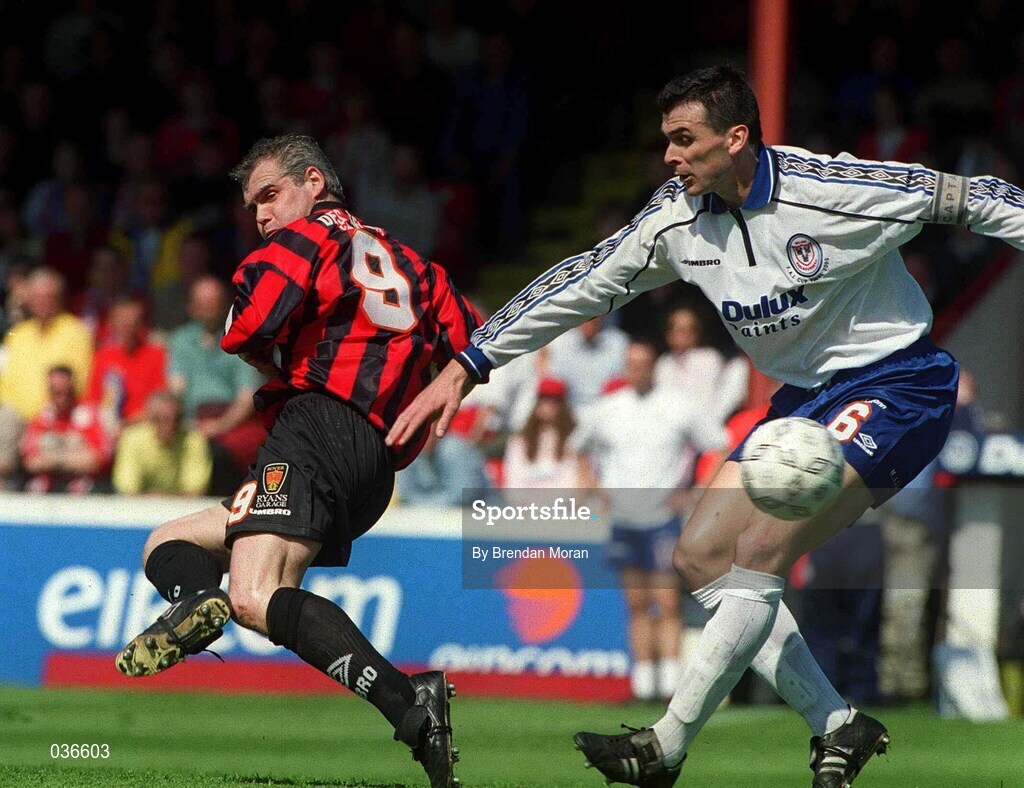 30 April 2000; Derek Swan of Bohemians in action against Pat Scully of Shelbourne during the FAI Cup Final match between Shelbourne and Bohemians at Tolka Park in Dublin. Photo by Brendan Moran/Sportsfile