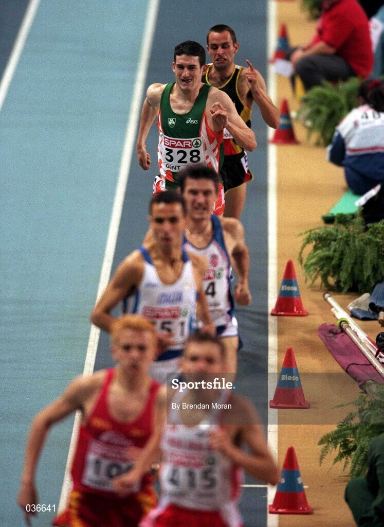 25 February 2000; Gareth Turnbull  of Ireland, second from back, competes in the Men's 1500m on Day One of the European Athletics Indoor Championships at Flanders Sports Arena in Ghent, Belgium. Photo by Brendan Moran/Sportsfile