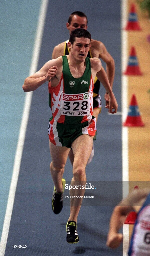 25 February 2000; Gareth Turnbull of Ireland competes in the Men's 1500m on Day One of the European Athletics Indoor Championships at Flanders Sports Arena in Ghent, Belgium. Photo by Brendan Moran/Sportsfile