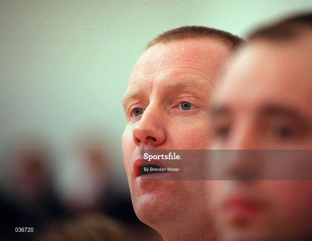 11 February 2000; Ireland assistant coach Graham Williams during the Junior Women's International Friendly match between Ireland and England in Skibbereen, Cork. Photo by Brendan Moran/Sportsfile