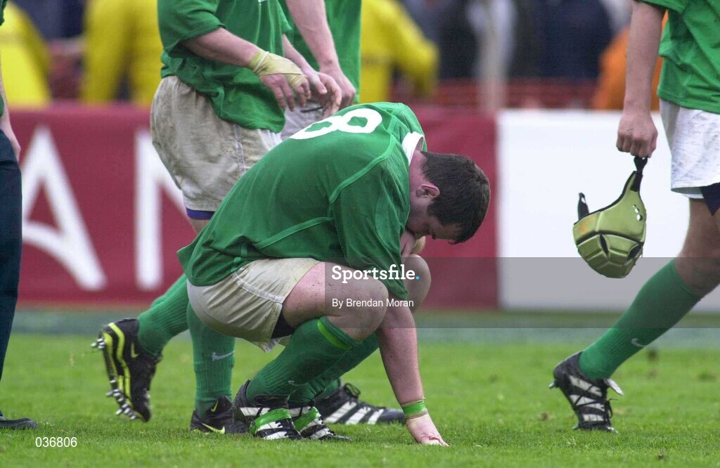 1 April 2000; Anthony Foley of Ireland looks dejected following the Lloyds TSB 6 Nations match between Ireland and Wales at Lansdowne Road in Dublin. Photo by Brendan Moran/Sportsfile