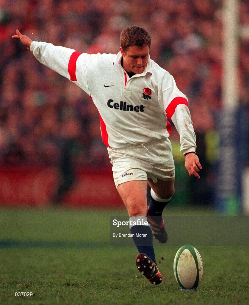 6 March 1999; Jonny Wilkinson of England during the Five Nations Rugby Championship match between Ireland and England at Lansdowne Road in Dublin. Photo by Brendan Moran/Sportsfile